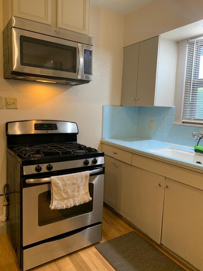 125-#4 Downtown Cozy Upstairs One Bedroom Apt San Antonio Exterior photo
