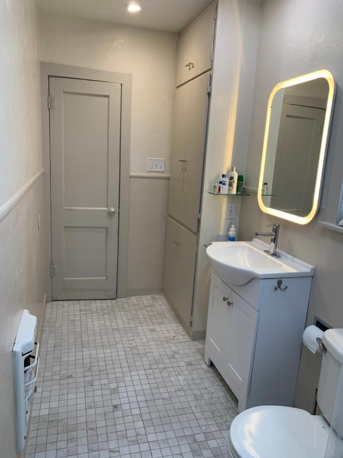 125-#4 Downtown Cozy Upstairs One Bedroom Apt San Antonio Exterior photo