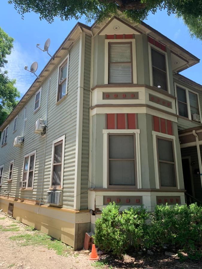 125-#4 Downtown Cozy Upstairs One Bedroom Apt San Antonio Exterior photo